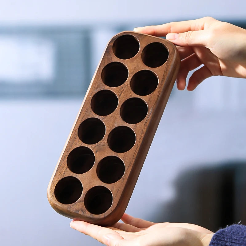 Support en bois de noyer vide pour 12 tubes à café